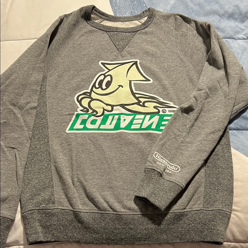 Nintendo Gray Squid Graphic Men's Crewneck Sweater